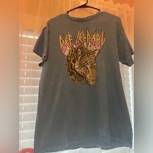 def leapord pacsun shirt size mediumm